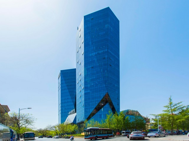 直线罐装机压盖机